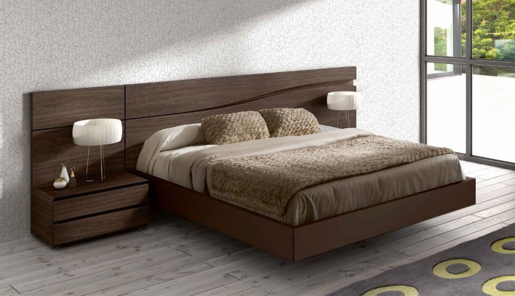 Contemporary Platform Bed Design with wooden headboard integreted with night stand and two small lampshade